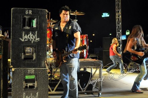 Jackyl live concert photo by Wayne Dennon