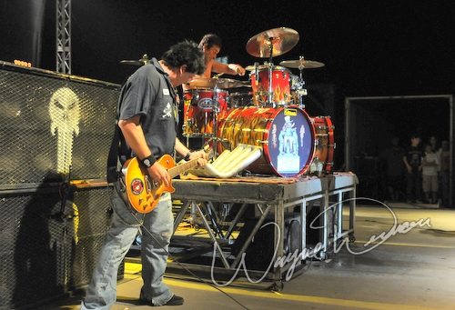 Jackyl live concert photo by Wayne Dennon