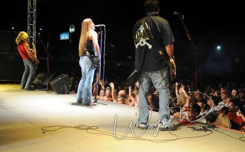 Jackyl live concert photo by Wayne Dennon