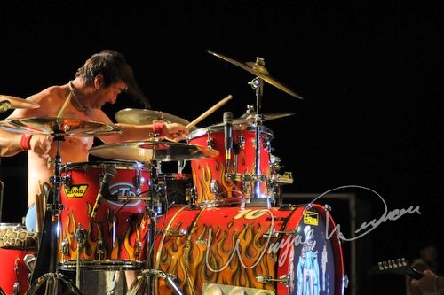 Jackyl live concert photo by Wayne Dennon