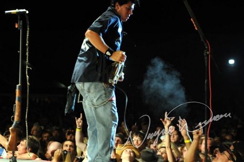 Jackyl live concert photo by Wayne Dennon