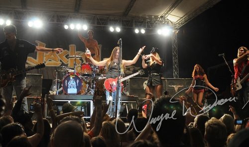 Jackyl live concert photo by Wayne Dennon