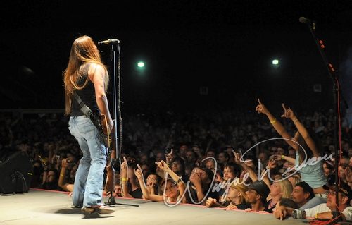 Jackyl live concert photo by Wayne Dennon