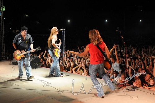 Jackyl live concert photo by Wayne Dennon