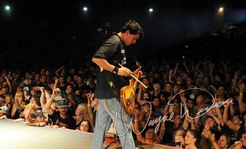 Jackyl live concert photo by Wayne Dennon