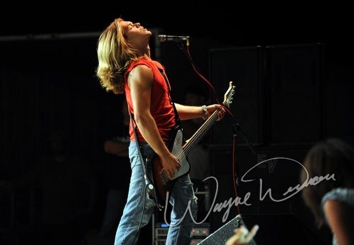 Jackyl live concert photo by Wayne Dennon