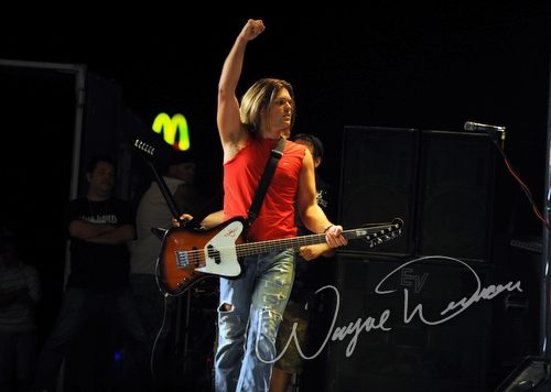 Jackyl live concert photo by Wayne Dennon