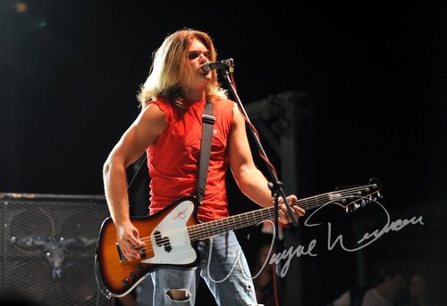 Jackyl live concert photo by Wayne Dennon