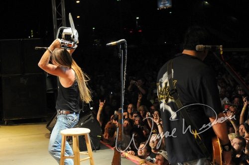 Jackyl live concert photo by Wayne Dennon