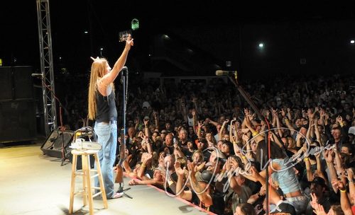 Jackyl live concert photo by Wayne Dennon