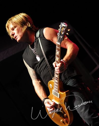 Gibson Rock Star Jam live concert photo by Wayne Dennon