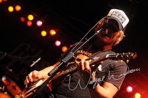 Gibson Rock Star Jam live concert photo by Wayne Dennon
