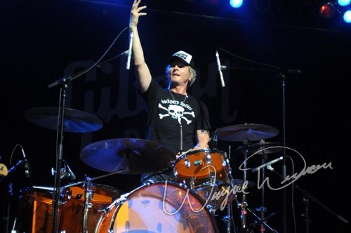 Gibson Rock Star Jam live concert photo by Wayne Dennon