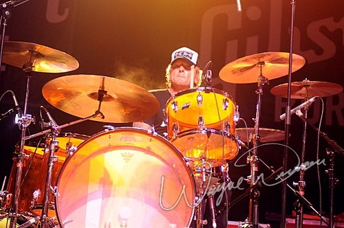Gibson Rock Star Jam live concert photo by Wayne Dennon