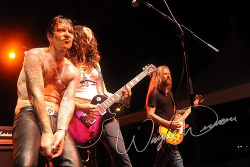 Gibson Rock Star Jam live concert photo by Wayne Dennon
