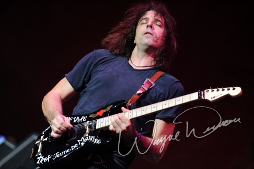 RATT by Wayne Dennon