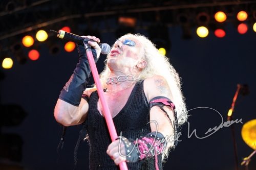 Twisted Sister live concert photo by Wayne Dennon