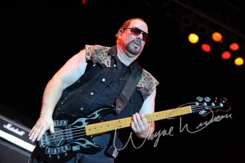 Twisted Sister live concert photo by Wayne Dennon