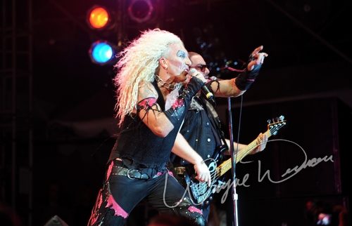 Twisted Sister live concert photo by Wayne Dennon