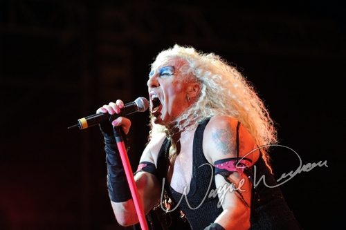 Twisted Sister live concert photo by Wayne Dennon