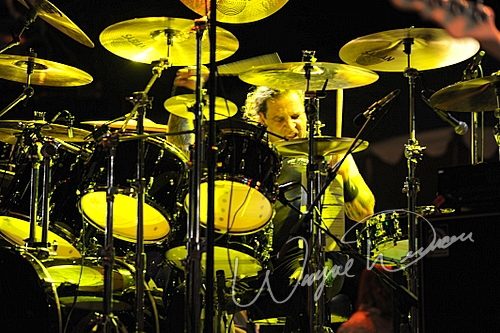 Twisted Sister live concert photo by Wayne Dennon