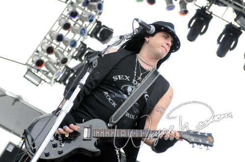 Pretty Boy Floyd by Wayne Dennon