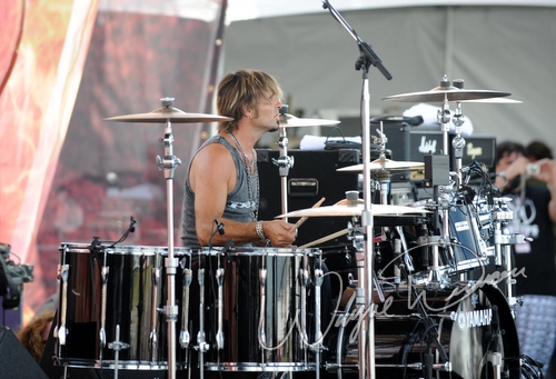 Lillian Axe by Wayne Dennon