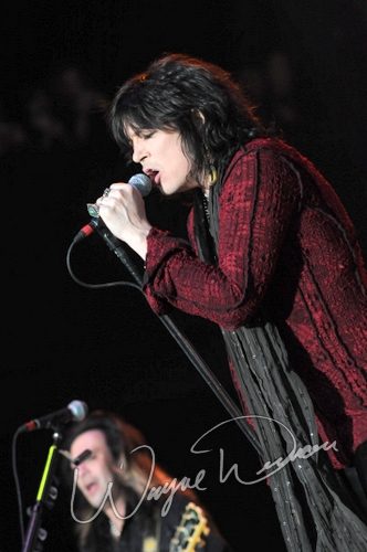 Cinderella concert photo by Wayne Dennon