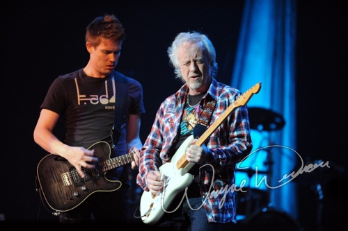 Jonny Lang by Wayne Dennon