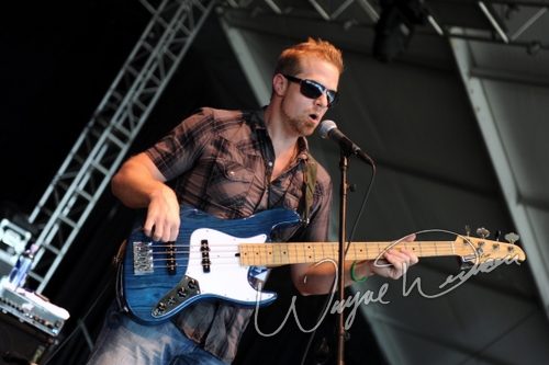 Monte Montgomery live concert photo by Wayne Dennon