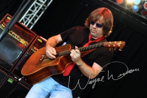 Monte Montgomery live concert photo by Wayne Dennon