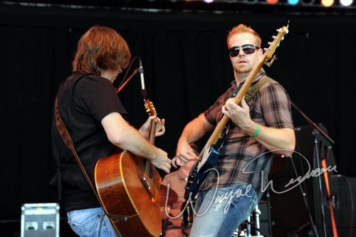 Monte Montgomery live concert photo by Wayne Dennon