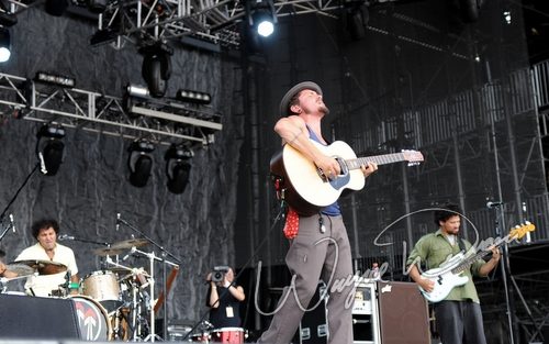 John Butler Trio live concert photo by Wayne Dennon