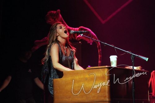 Grace Potter and the Nocturnals live concert photo by Wayne Dennon