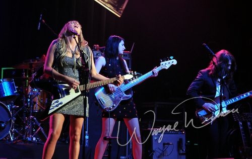 Grace Potter and the Nocturnals live concert photo by Wayne Dennon