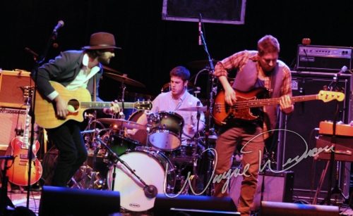 Chamberlin live concert photo by Wayne Dennon