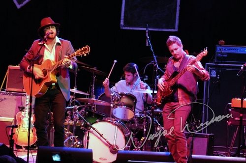 Chamberlin live concert photo by Wayne Dennon