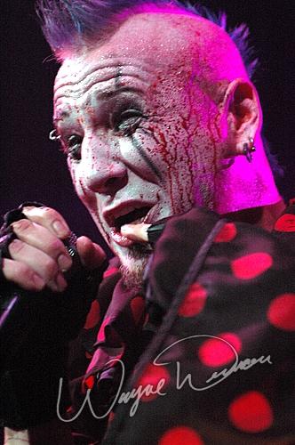 Mudvayne concert photo by Wayne Dennon