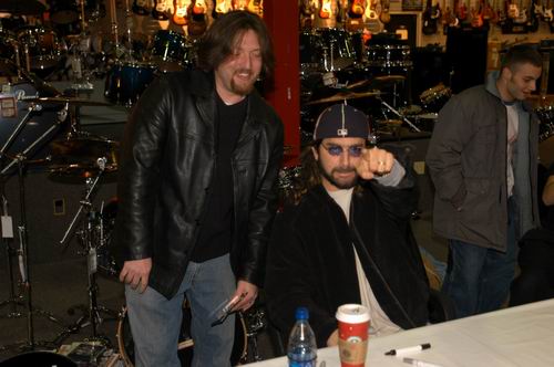 Mike Portnoy live concert photo by Wayne Dennon