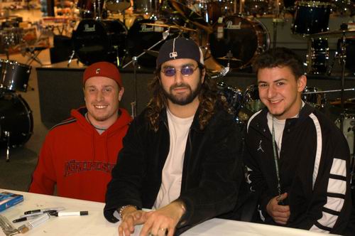 Mike Portnoy live concert photo by Wayne Dennon