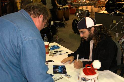 Mike Portnoy live concert photo by Wayne Dennon