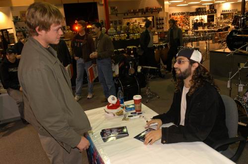 Mike Portnoy live concert photo by Wayne Dennon