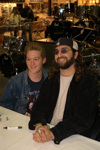 Mike Portnoy live concert photo by Wayne Dennon