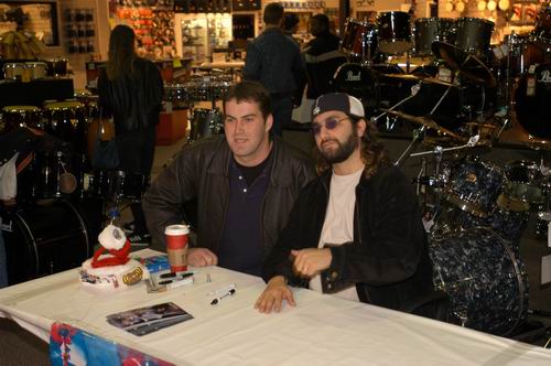 Mike Portnoy live concert photo by Wayne Dennon