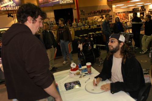 Mike Portnoy live concert photo by Wayne Dennon