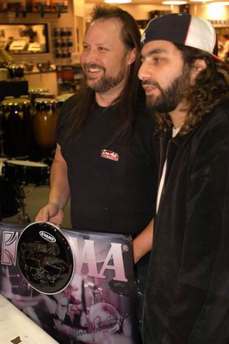 Mike Portnoy live concert photo by Wayne Dennon
