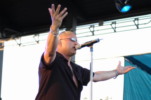 Queensryche live concert photo by Wayne Dennon