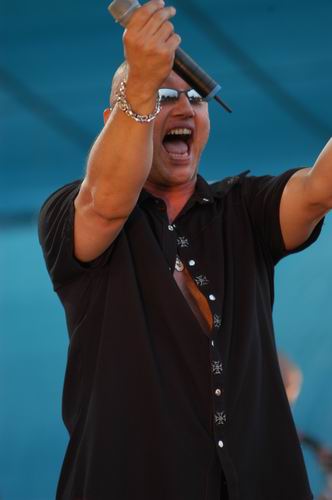 Queensryche live concert photo by Wayne Dennon