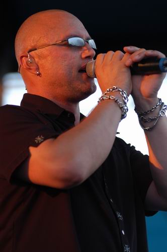Queensryche live concert photo by Wayne Dennon