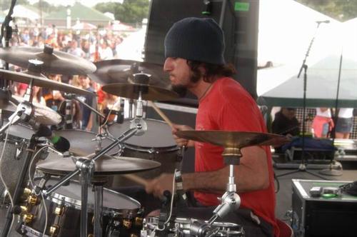 Seether live concert photo by Wayne Dennon